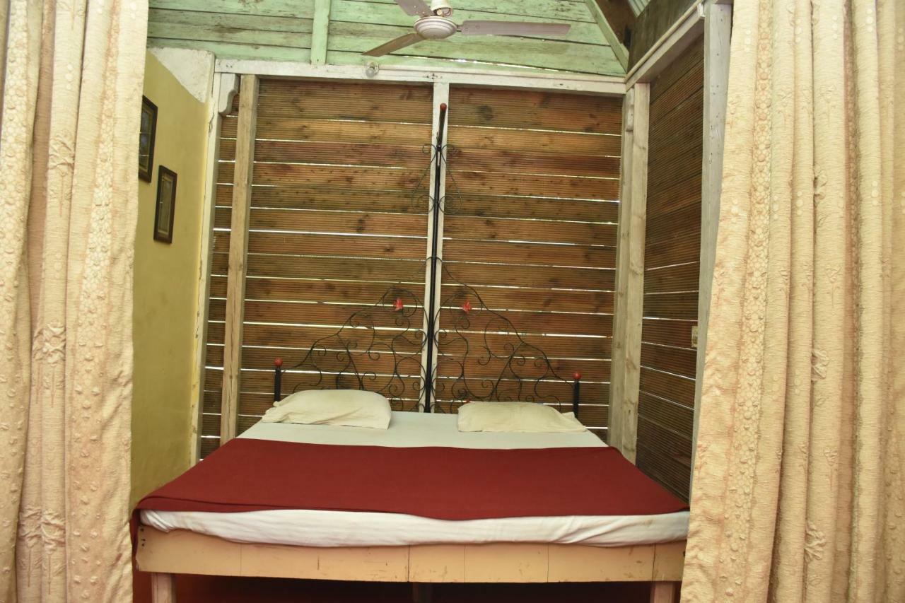 Green Hill Resort Matheran Esterno foto