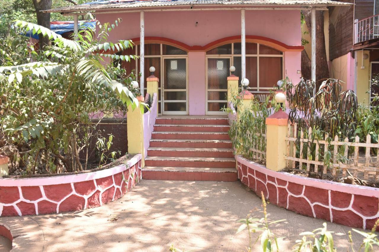 Green Hill Resort Matheran Esterno foto